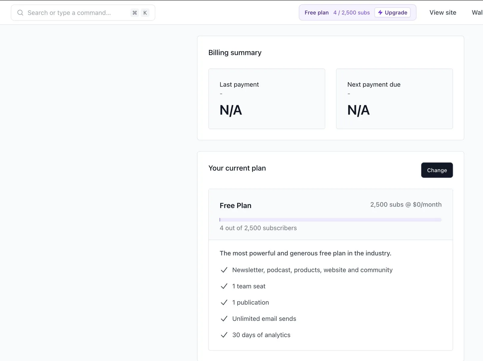 beehiiv's billing page on a free account, listing the free plan as 2,500 subs at $0/month with newsletter, podcast, products, website and community, one team seat, one publication, unlimited email sends and 30 days of analytics